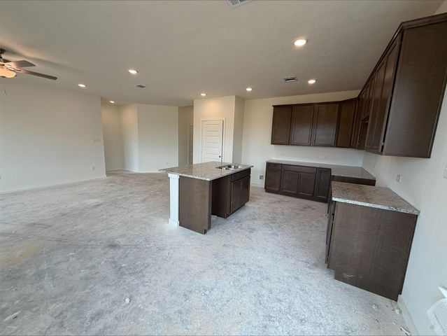 306 Rockbridge Drive, Huntsville, TX 77340