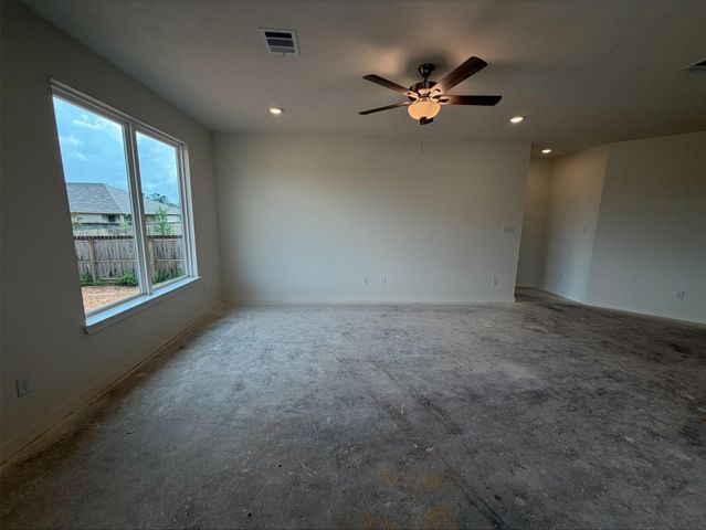 306 Rockbridge Drive, Huntsville, TX 77340