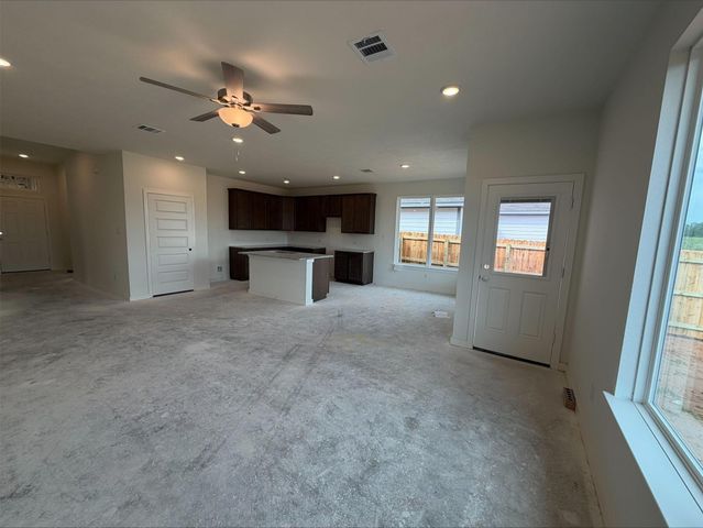 306 Rockbridge Drive, Huntsville, TX 77340