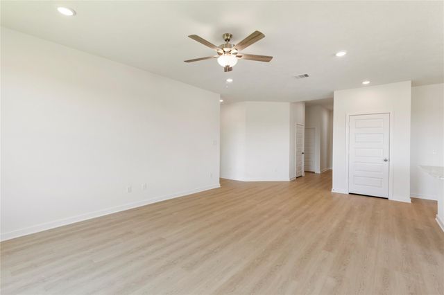 306 Rockbridge Drive, Huntsville, TX 77340