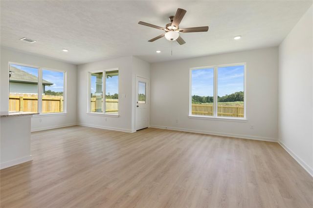 306 Rockbridge Drive, Huntsville, TX 77340