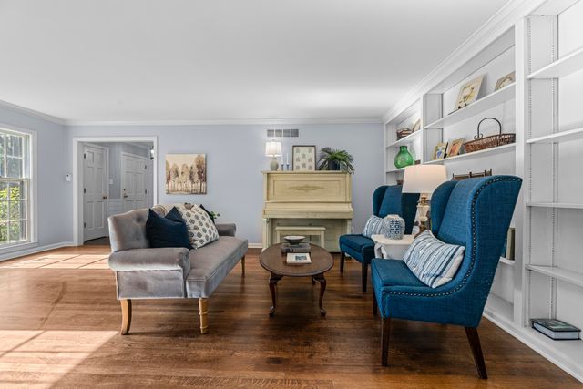 2264 FOREST GROVE CV, Memphis, TN 38119