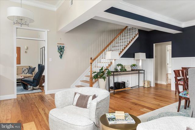 9513 MOONEN BAY LN, Bristow, VA 20136