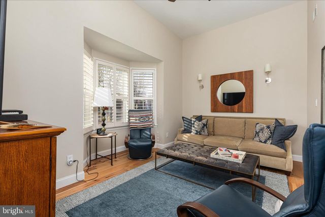 9513 MOONEN BAY LN, Bristow, VA 20136