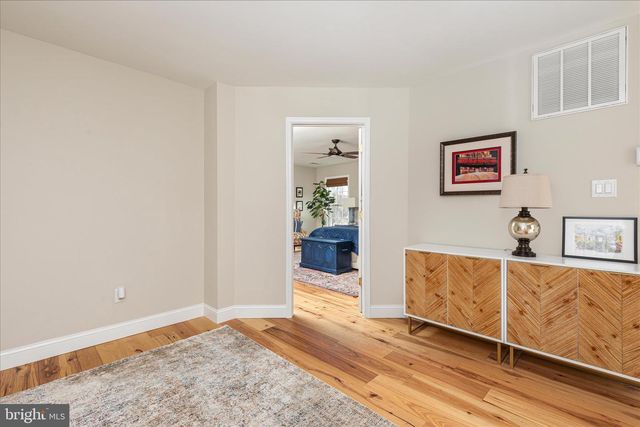 9513 MOONEN BAY LN, Bristow, VA 20136