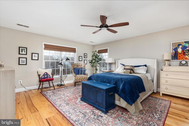 9513 MOONEN BAY LN, Bristow, VA 20136