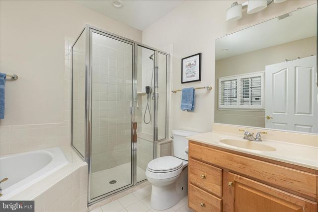 9513 MOONEN BAY LN, Bristow, VA 20136