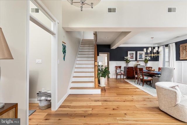 9513 MOONEN BAY LN, Bristow, VA 20136