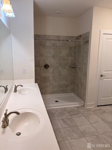 425 Tavern Road, Monroe, NJ 08831