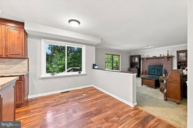 100 PARK LN, Glen Mills, PA 19342