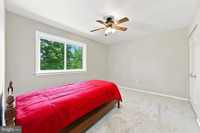 100 PARK LN, Glen Mills, PA 19342