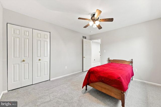 100 PARK LN, Glen Mills, PA 19342