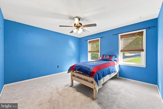 100 PARK LN, Glen Mills, PA 19342