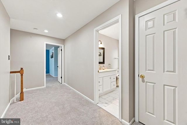 100 PARK LN, Glen Mills, PA 19342