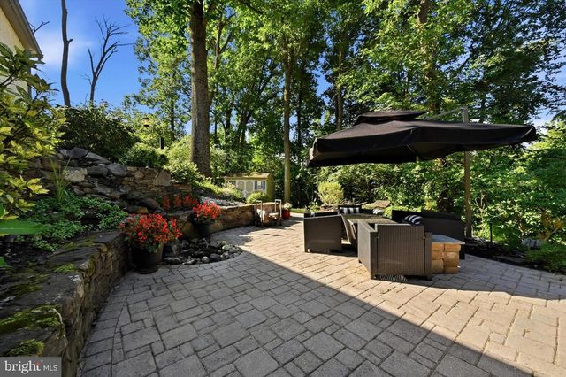100 PARK LN, Glen Mills, PA 19342