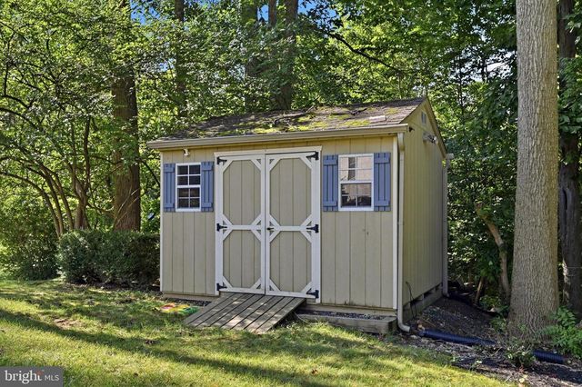 100 PARK LN, Glen Mills, PA 19342