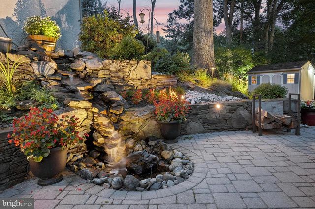 100 PARK LN, Glen Mills, PA 19342