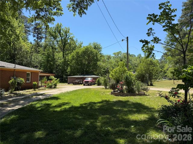 2301 Eva Drive NW, Concord, NC 28027