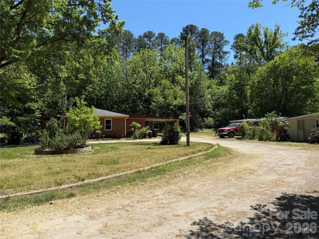 2301 Eva Drive NW, Concord, NC 28027