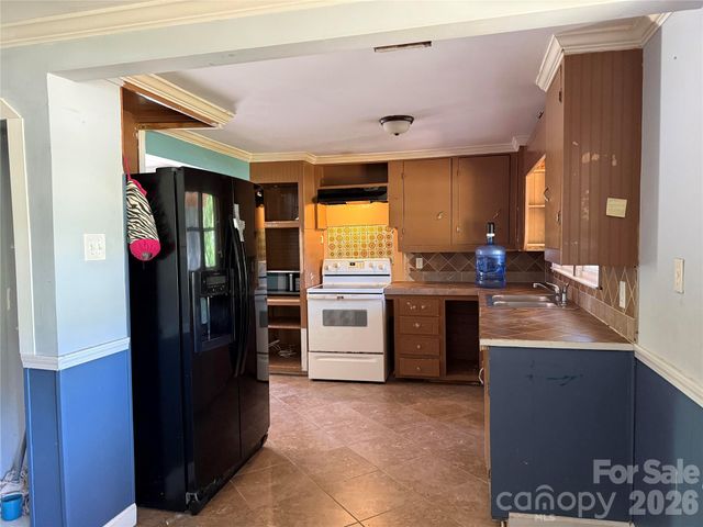 2301 Eva Drive NW, Concord, NC 28027