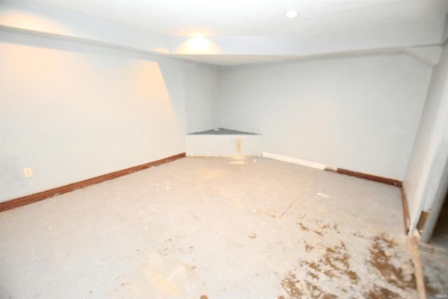 905 Altgeld Street, South Bend, IN 46614