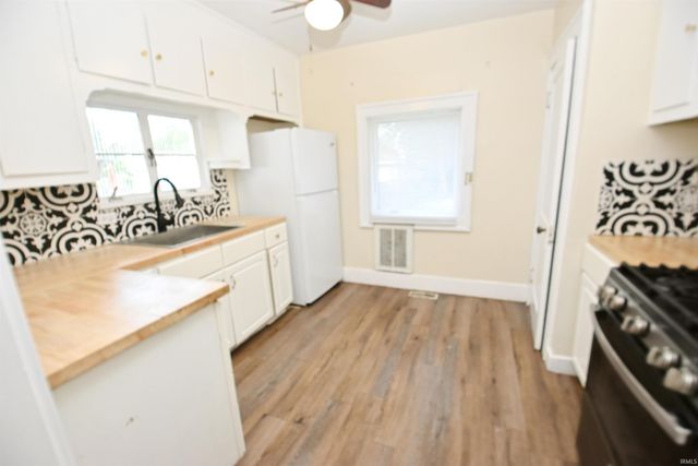 905 Altgeld Street, South Bend, IN 46614