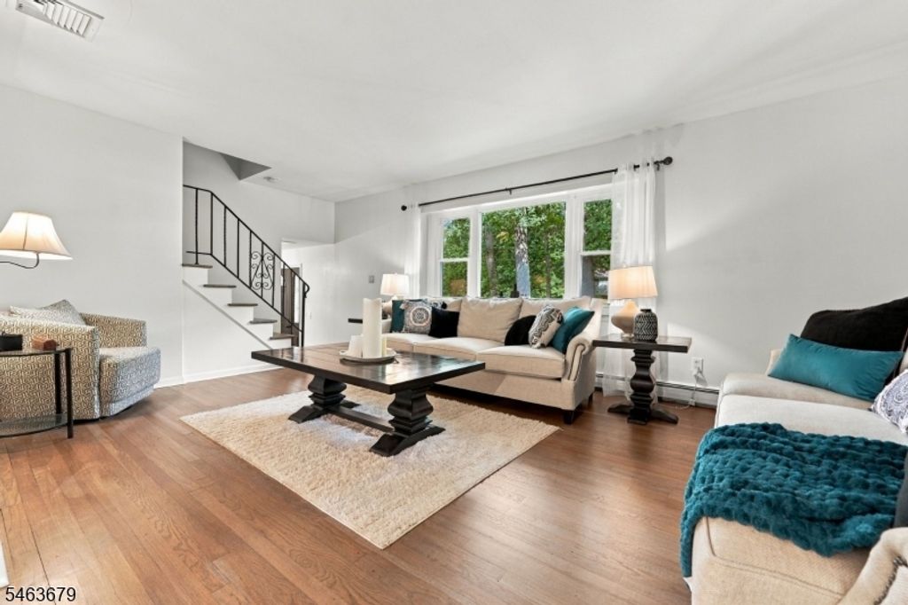 29 Camelot Dr, West Milford Twp., NJ 07480 — photo 4