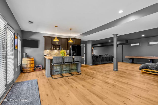 2907 Darby Creek Dr, Crestwood, KY 40014