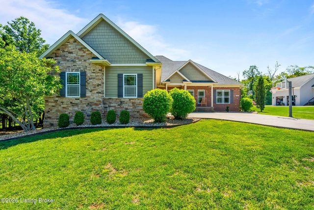 2907 Darby Creek Dr, Crestwood, KY 40014