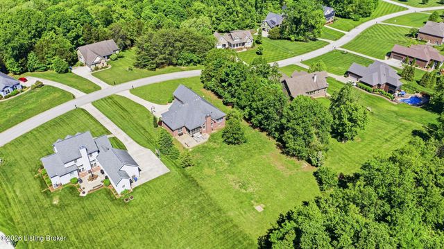 2907 Darby Creek Dr, Crestwood, KY 40014