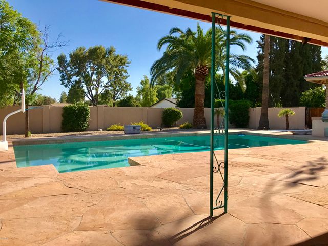 185 E CERCADO Lane, Litchfield Park, AZ 85340