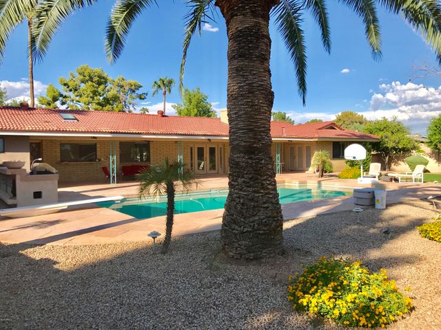 185 E CERCADO Lane, Litchfield Park, AZ 85340