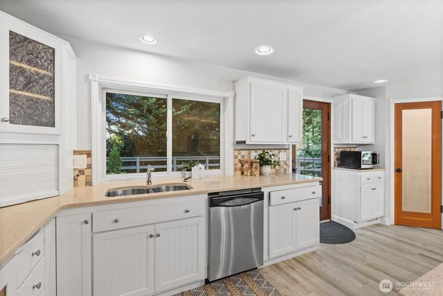 2119 242nd Street SW, Bothell, WA 98021