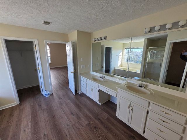 152 W Harbor, Hendersonville, TN 37075