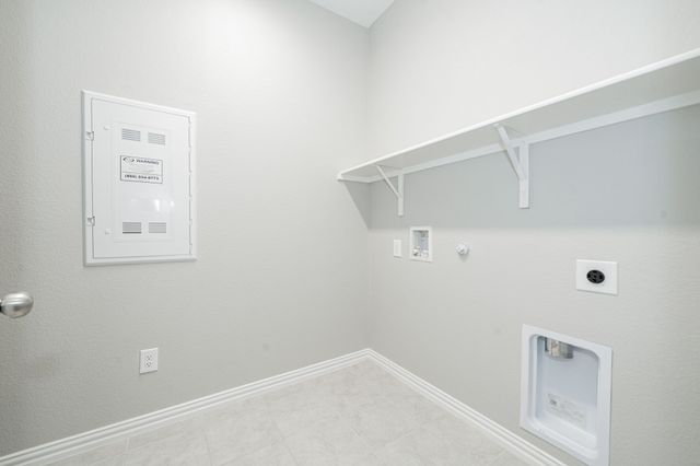 427 Holt Lane, Fate, TX 75087
