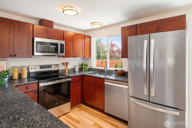 11935 8th Avenue SW, Seattle, WA 98146