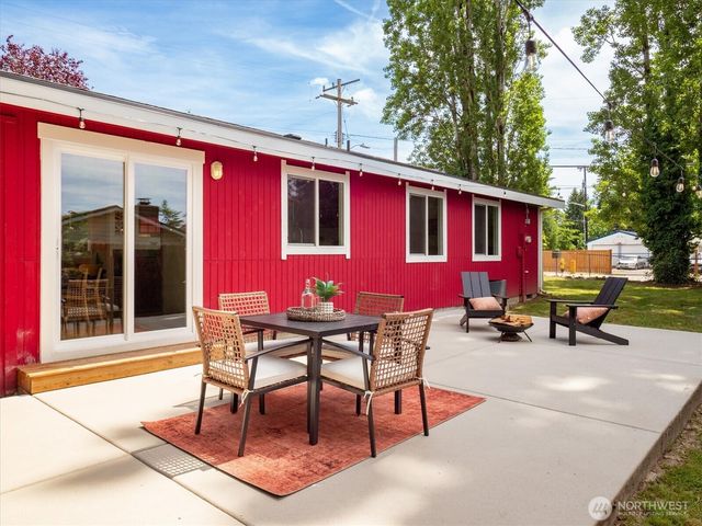 11935 8th Avenue SW, Seattle, WA 98146