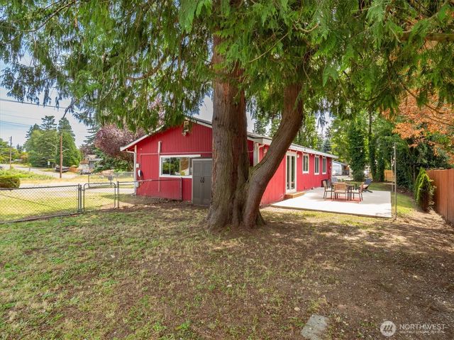 11935 8th Avenue SW, Seattle, WA 98146