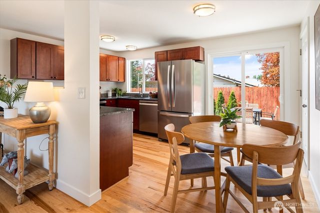 11935 8th Avenue SW, Seattle, WA 98146