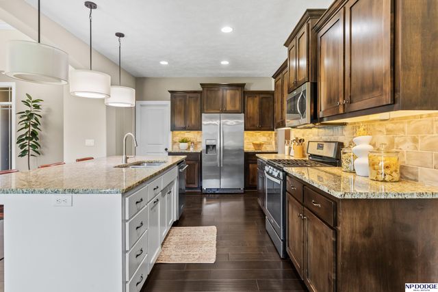3815 N 189 Street, Omaha, NE 68022