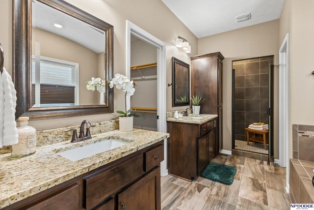3815 N 189 Street, Omaha, NE 68022