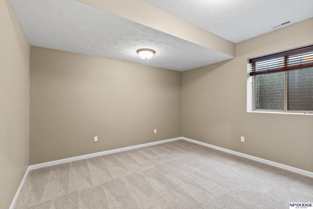 3815 N 189 Street, Omaha, NE 68022