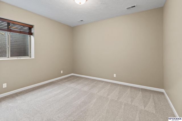 3815 N 189 Street, Omaha, NE 68022
