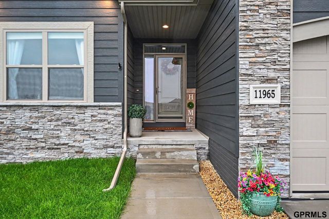 11965 S 118th Avenue, Papillion, NE 68046