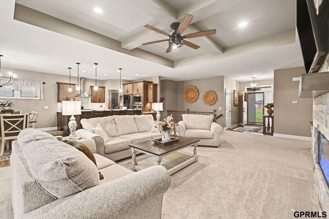 11965 S 118th Avenue, Papillion, NE 68046
