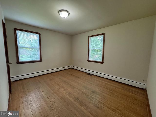 8905 FREDERICK RD, Ellicott City, MD 21042