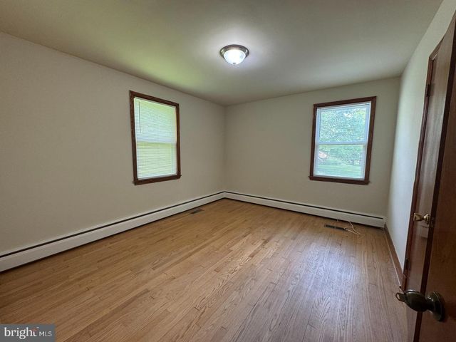 8905 FREDERICK RD, Ellicott City, MD 21042