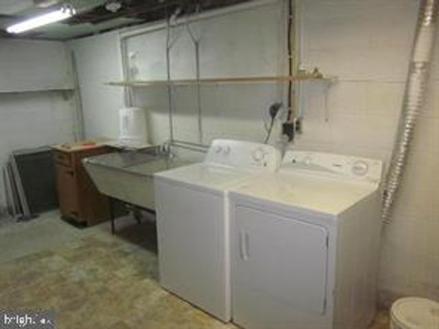 8905 FREDERICK RD, Ellicott City, MD 21042