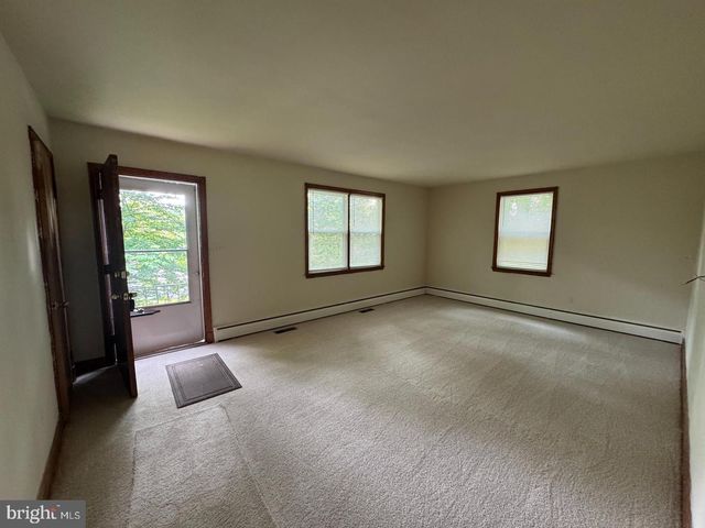 8905 FREDERICK RD, Ellicott City, MD 21042