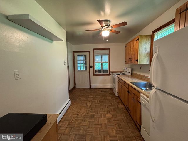 8905 FREDERICK RD, Ellicott City, MD 21042
